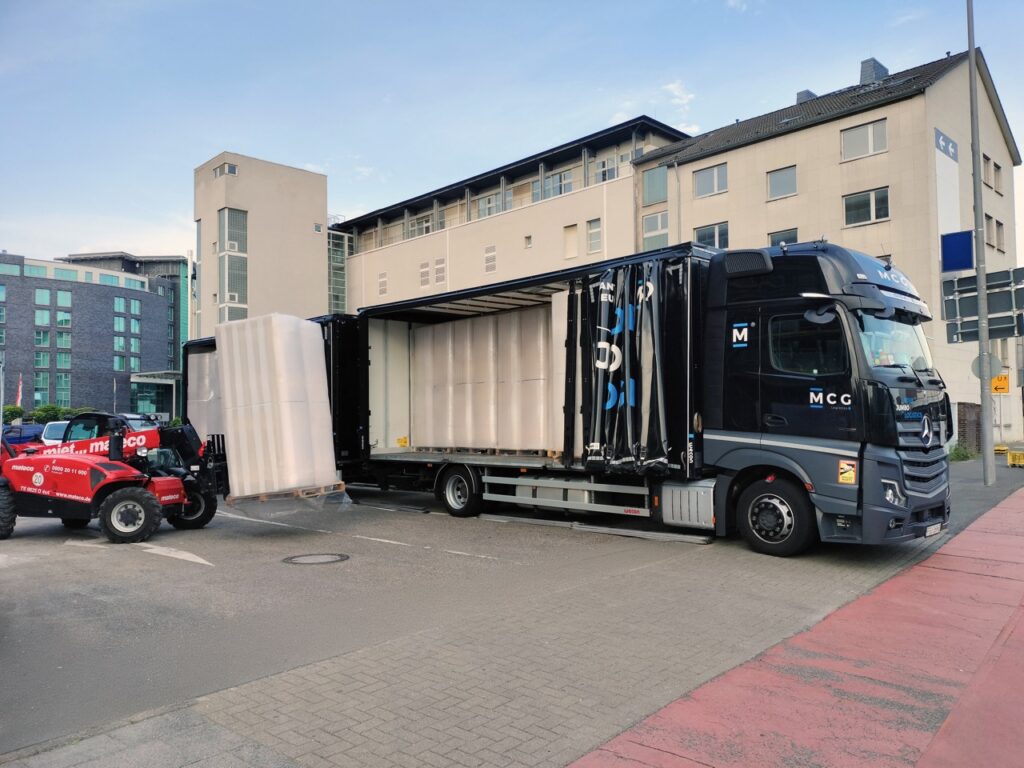 Unloading construction materials with a forklift